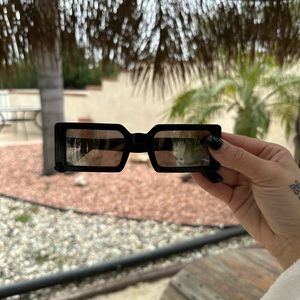 Square Statement Sunglasses - Black